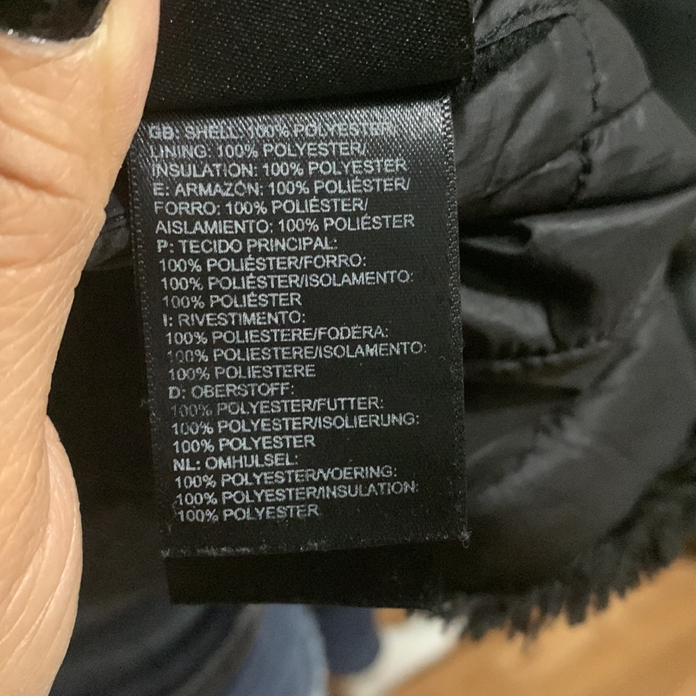 The North Face Kids Black Quilted Puffer Jacket - Picture 12 of 15